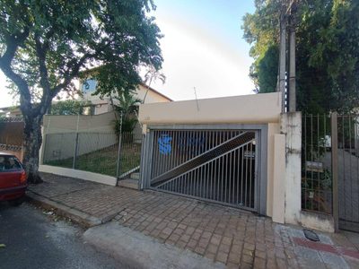 Casa, 3 quartos, 240 m² - Foto 1