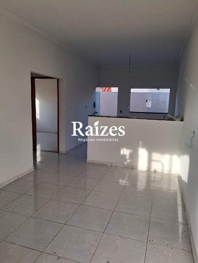 Casa, 2 quartos, 78 m² - Foto 1