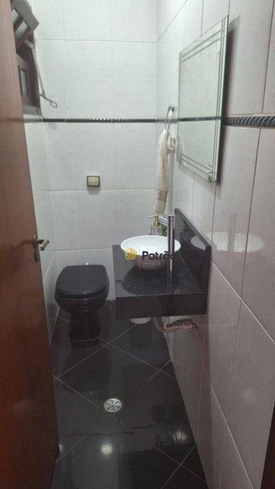 Sobrado, 3 quartos, 256 m² - Foto 4
