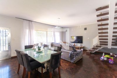 Casa, 3 quartos, 219 m² - Foto 3