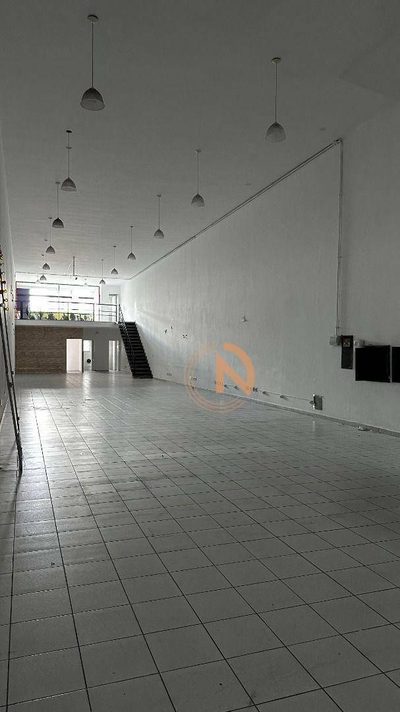 Loja-Salão, 350 m² - Foto 1