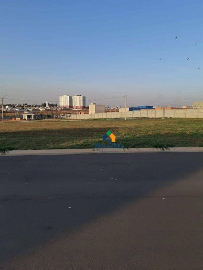 Loteamento e Condomínio, 300 m² - Foto 3