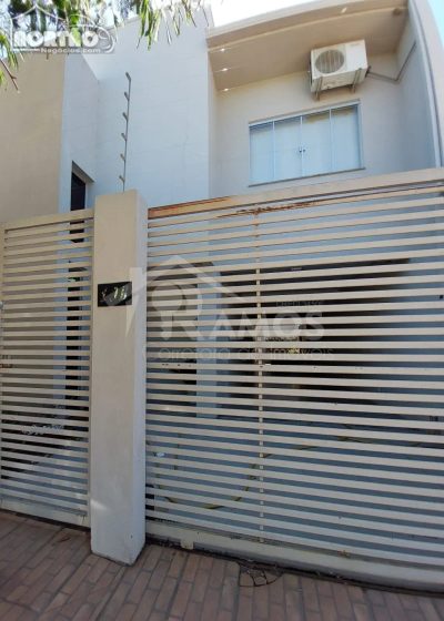Casa, 1 quarto, 180 m² - Foto 1