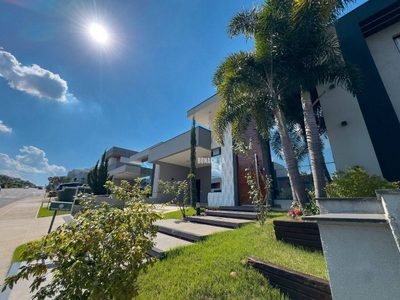 Casa, 3 quartos, 179 m² - Foto 2