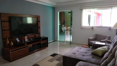 Casa, 3 quartos, 180 m² - Foto 1