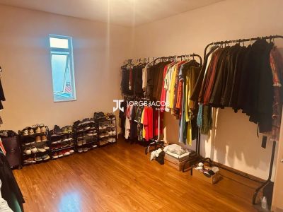 Casa, 3 quartos, 298 m² - Foto 1