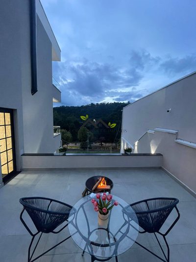 Casa, 5 quartos, 230 m² - Foto 3