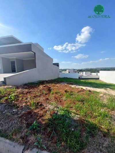 Loteamento e Condomínio, 301 m² - Foto 1