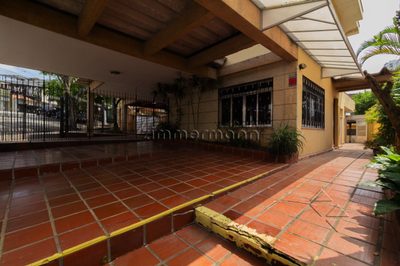 Casa, 3 quartos, 184 m² - Foto 1