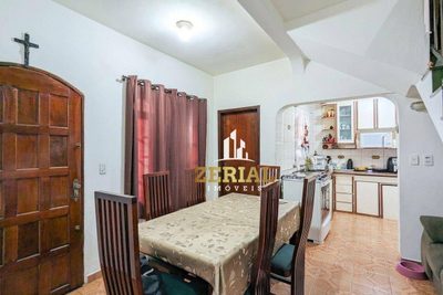 Sobrado, 2 quartos, 205 m² - Foto 1