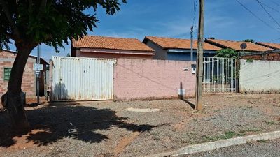 Casa, 2 quartos, 240 m² - Foto 1