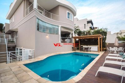 Sobrado, 3 quartos, 382 m² - Foto 1