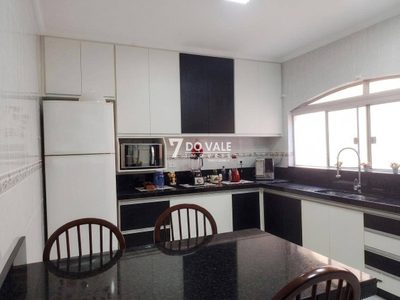 Casa, 4 quartos, 212 m² - Foto 3