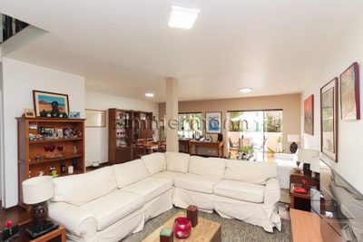 Casa, 4 quartos, 264 m² - Foto 1