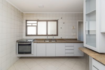 Apartamento, 3 quartos, 139 m² - Foto 2