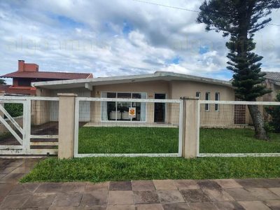 Casa, 3 quartos, 199 m² - Foto 1