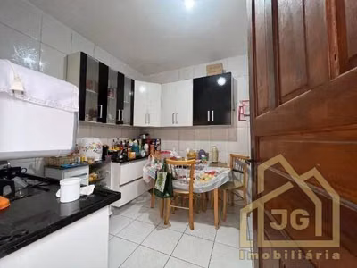 Casa, 2 quartos, 100 m² - Foto 1