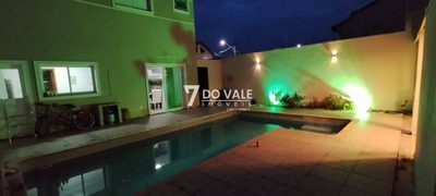 Casa, 3 quartos, 127 m² - Foto 1