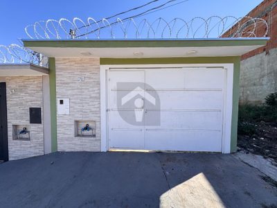 Casa, 2 quartos, 62 m² - Foto 1