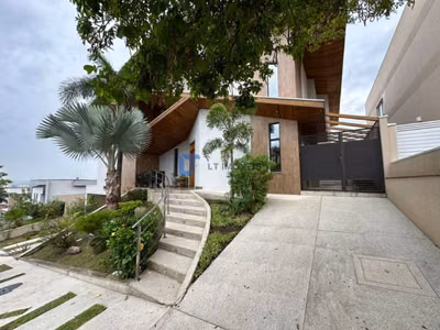 Sobrado, 5 quartos, 530 m² - Foto 1