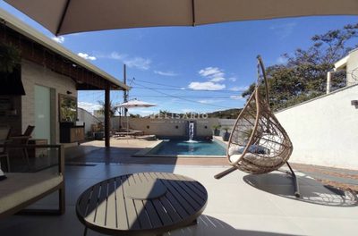 Casa, 3 quartos, 146 m² - Foto 1