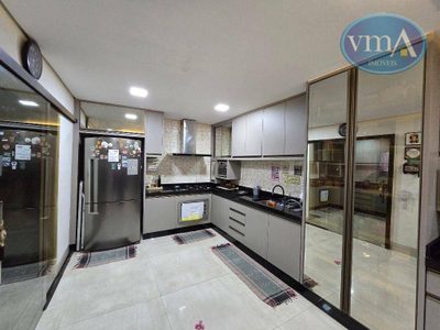 Sobrado, 3 quartos, 220 m² - Foto 3