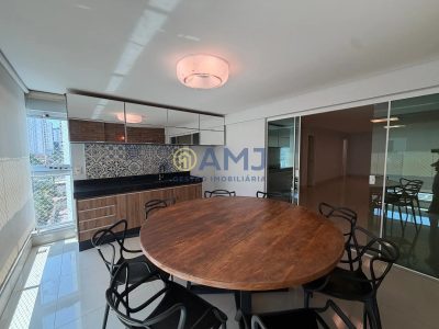 Apartamento, 3 quartos, 141 m² - Foto 2