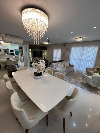 Apartamento, 3 quartos, 241 m² - Foto 2