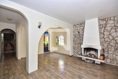 Casa, 4 quartos, 302 m² - Foto 2