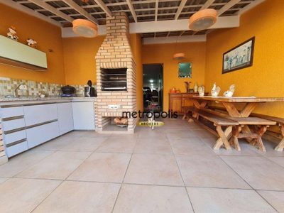 Sobrado, 3 quartos, 298 m² - Foto 2