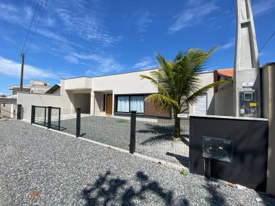 Casa, 3 quartos, 245 m² - Foto 1