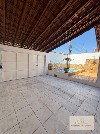 Casa, 3 quartos, 200 m² - Foto 1