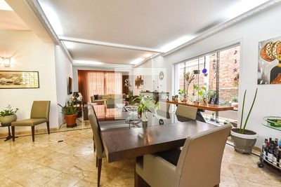 Casa, 3 quartos, 210 m² - Foto 1