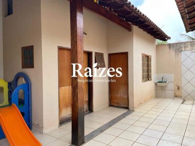 Casa, 3 quartos, 211 m² - Foto 1