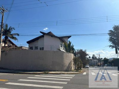 Casa, 3 quartos, 218 m² - Foto 3
