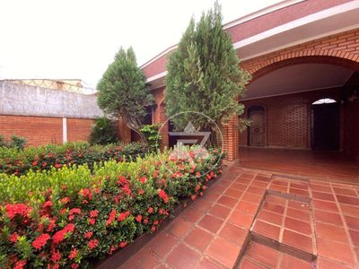 Casa, 3 quartos, 188 m² - Foto 1
