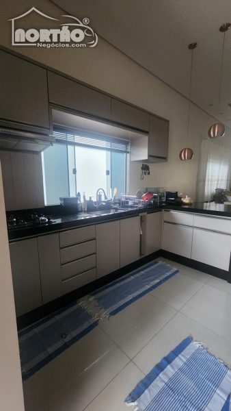 Casa, 3 quartos, 320 m² - Foto 3
