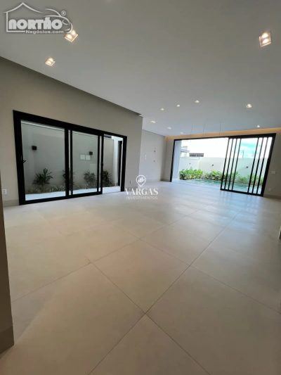 Casa, 2 quartos, 287 m² - Foto 3