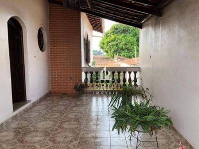 Casa, 4 quartos, 270 m² - Foto 1