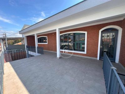 Casa, 4 quartos, 192 m² - Foto 2