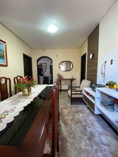 Casa, 4 quartos, 330 m² - Foto 2