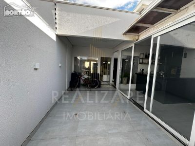Casa, 2 quartos, 87 m² - Foto 1