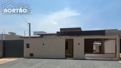 Casa, 3 quartos, 102 m² - Foto 1