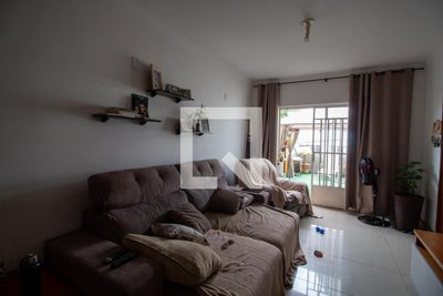 Casa, 3 quartos, 178 m² - Foto 2