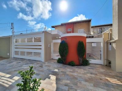 Casa, 3 quartos, 290 m² - Foto 1