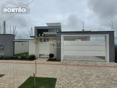 Casa, 2 quartos, 188 m² - Foto 1