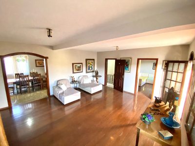 Casa, 5 quartos, 368 m² - Foto 1