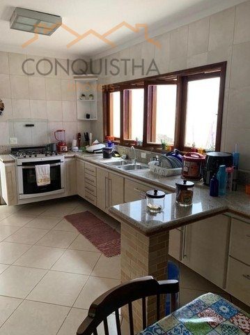 Casa, 4 quartos, 270 m² - Foto 4
