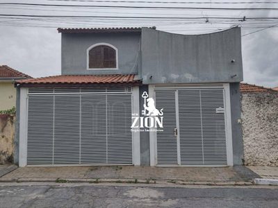 Casa, 5 quartos, 140 m² - Foto 1