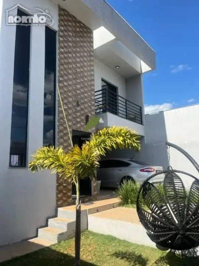 Casa, 5 quartos, 134 m² - Foto 2